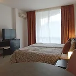 Atlantis Apartment *